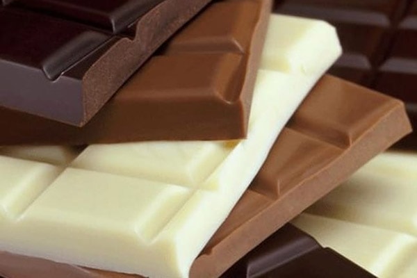 شکلات تخته ای در طعم های مختلف