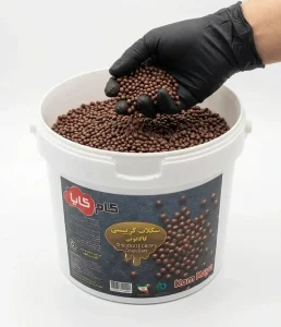 شکلات کریپسی کام کایا در سطل ۱۲ کیلویی، متریال پایه قنادی برای کارگاه‌های شیرینی‌پزی صنعتی