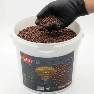 شکلات کریپسی کام کایا در سطل ۱۲ کیلویی، متریال پایه قنادی برای کارگاه‌های شیرینی‌پزی صنعتی